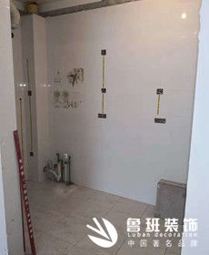 龍湖香醍國際社區四居室歐式風格正在施工